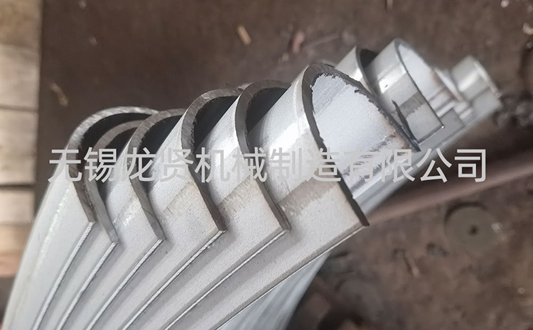 無(wú)錫碳鋼半圓管選哪家？龍賢：把 “半圓鋼” 做成 “放心管”，靠譜到不用挑！